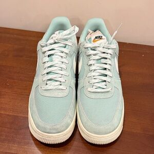 Nike Air Force 1 ‘07 LV8